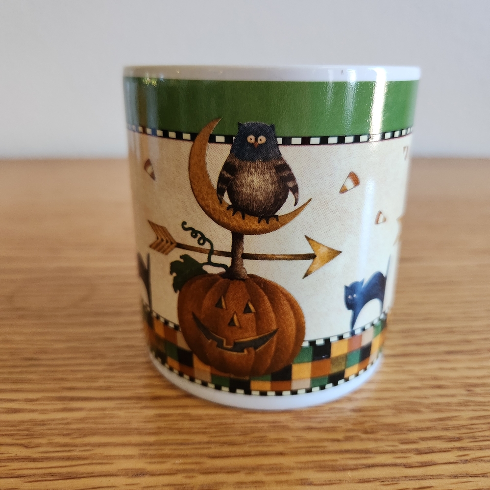 Sakura Cream and Green Halloween Mug with Owl and Pumpkin - Picture 2 of 8